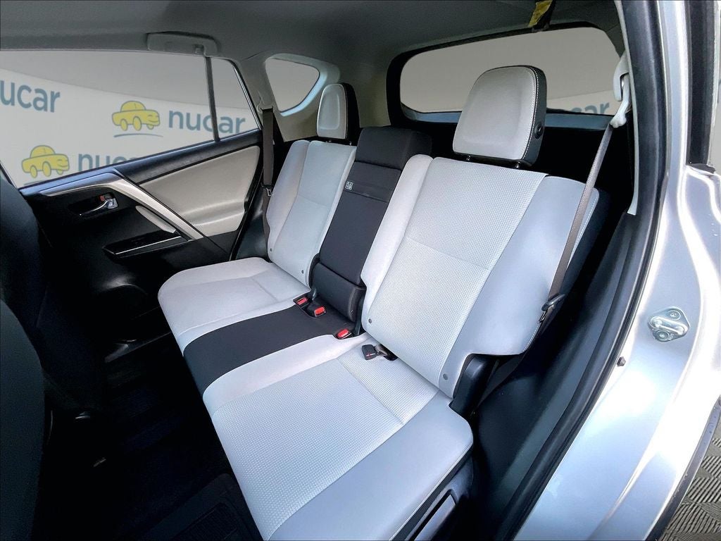 2016 Toyota RAV4 Hybrid XLE