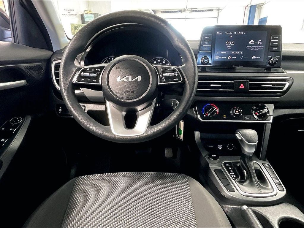 2023 Kia Seltos LX IVT AWD