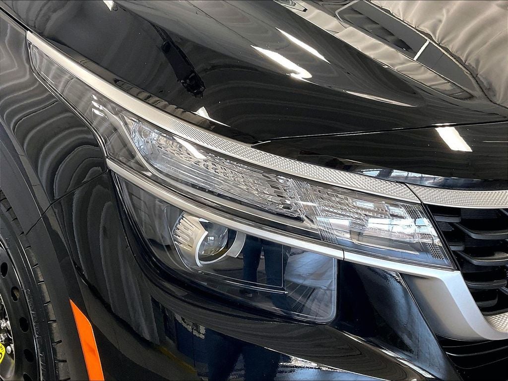 2023 Kia Seltos LX IVT AWD