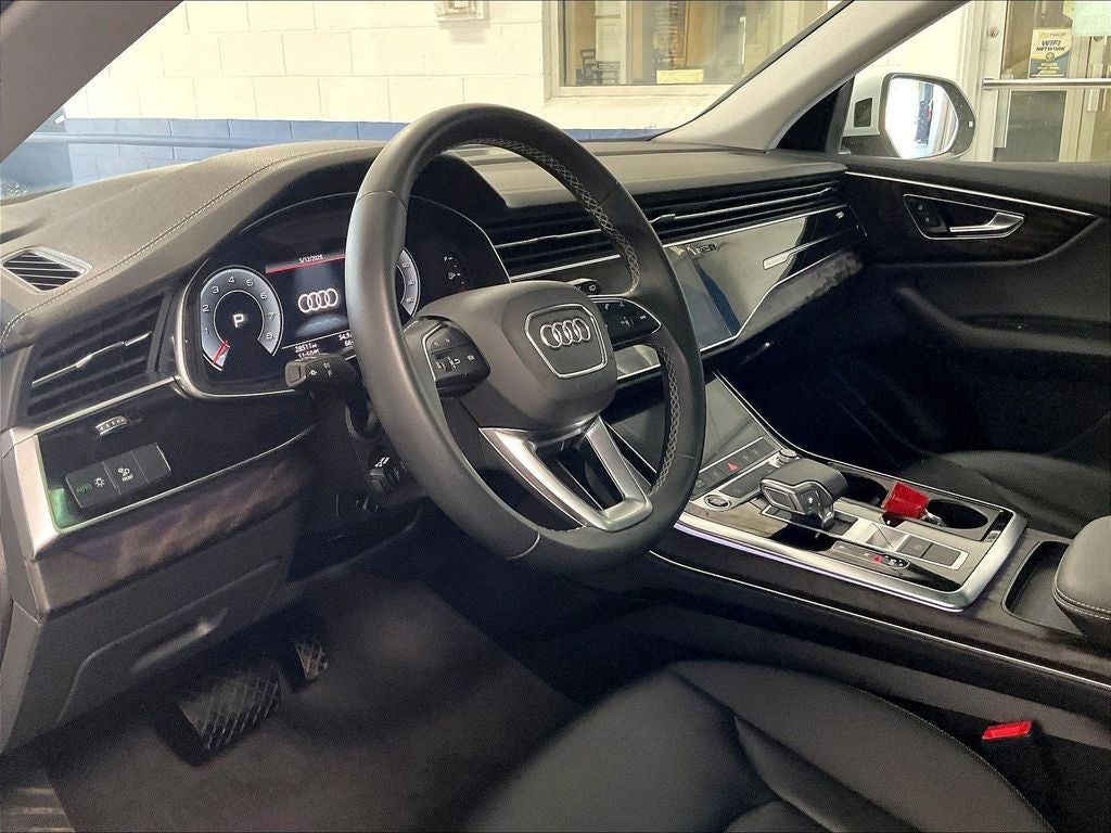 2023 Audi Q8 55 Premium quattro
