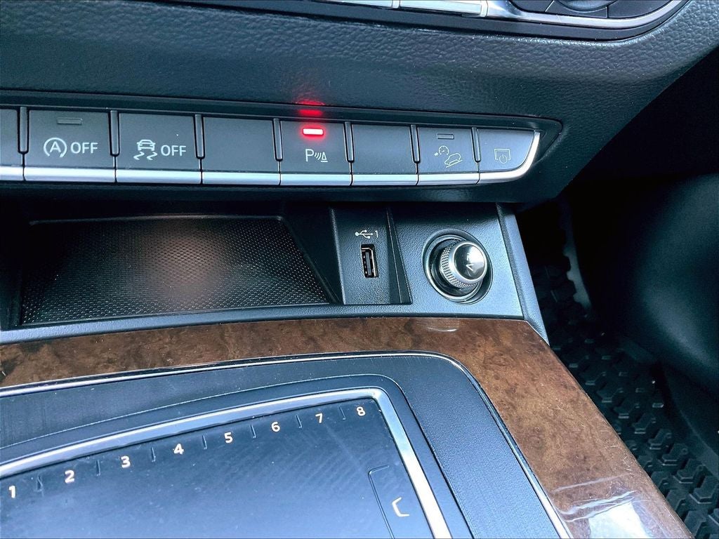 2020 Audi Q5 45 Premium Plus quattro