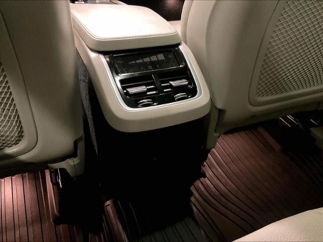 2023 Volvo XC90 B6 AWD Plus 7P