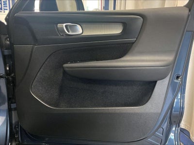 2026 Volvo XC40 B5 Core