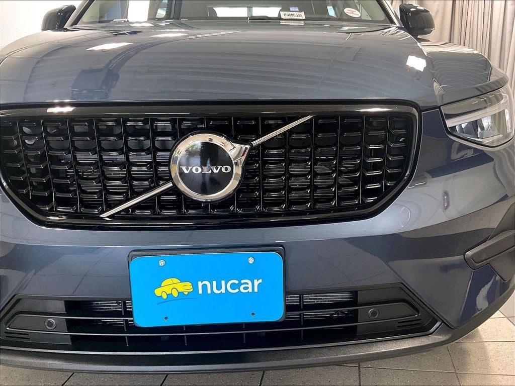2026 Volvo XC40 B5 Core