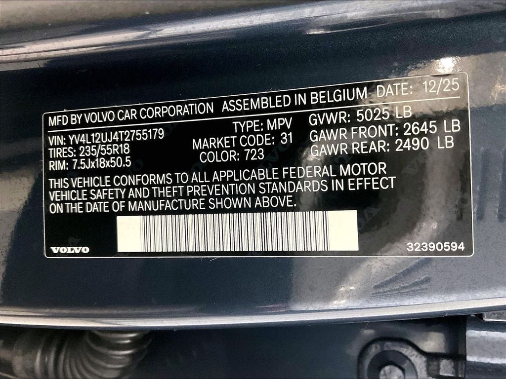 2026 Volvo XC40 B5 Core