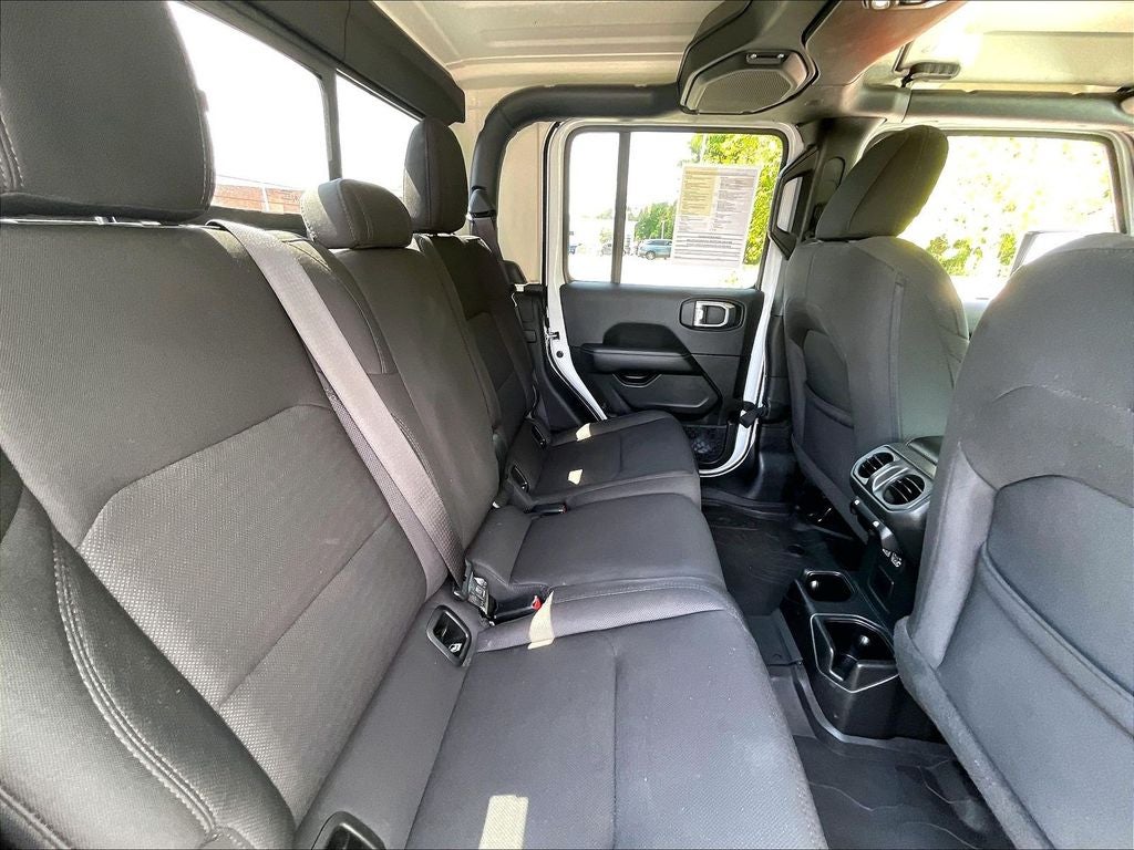 2022 Jeep Gladiator Overland