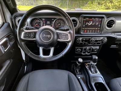 2022 Jeep Gladiator Overland