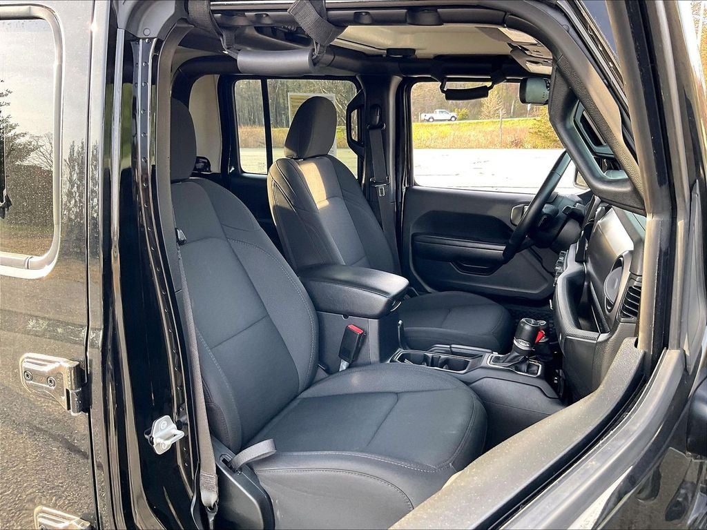 2021 Jeep Gladiator Sport