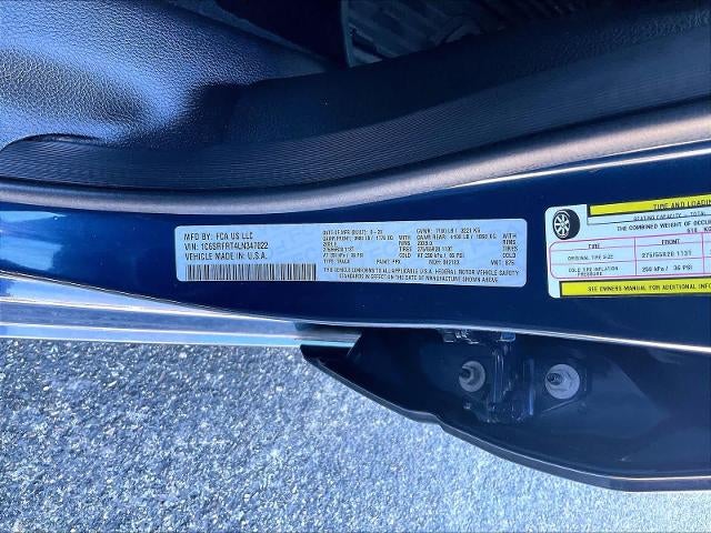 2020 RAM 1500 Laramie 4x4 Crew Cab 6'4" Box