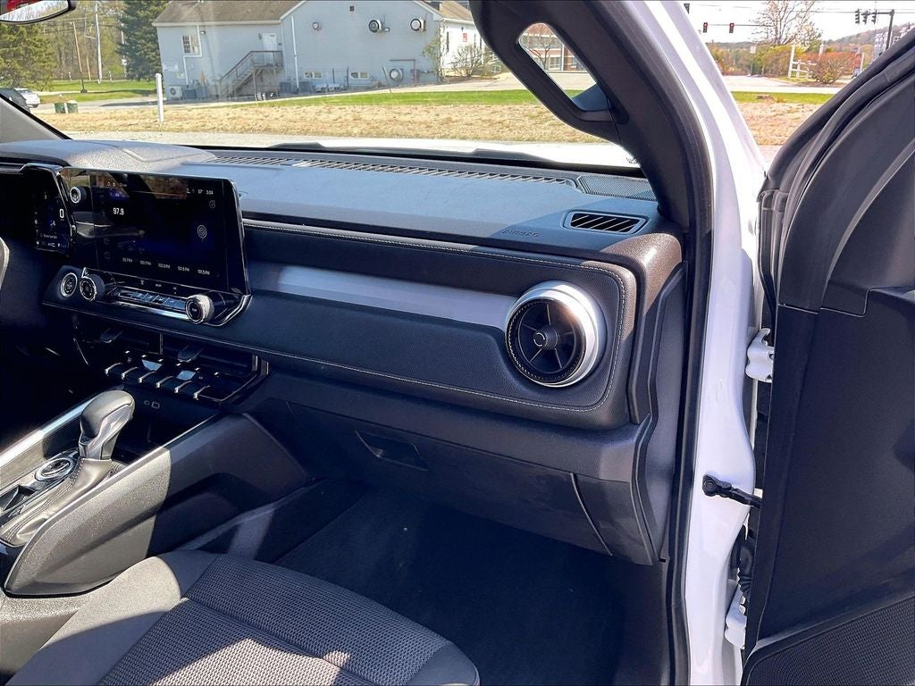 2023 Chevrolet Colorado Crew Cab Short Box 4-Wheel Drive LT