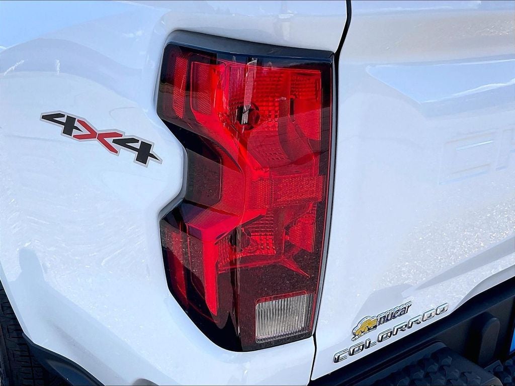 2023 Chevrolet Colorado Crew Cab Short Box 4-Wheel Drive LT