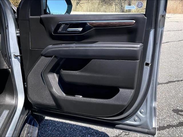 2025 Chevrolet Tahoe 4WD LT