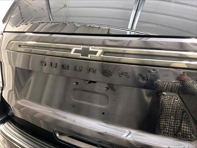 2022 Chevrolet Suburban 4WD Z71