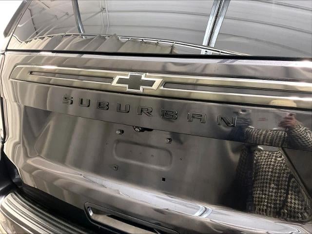 2022 Chevrolet Suburban 4WD Z71