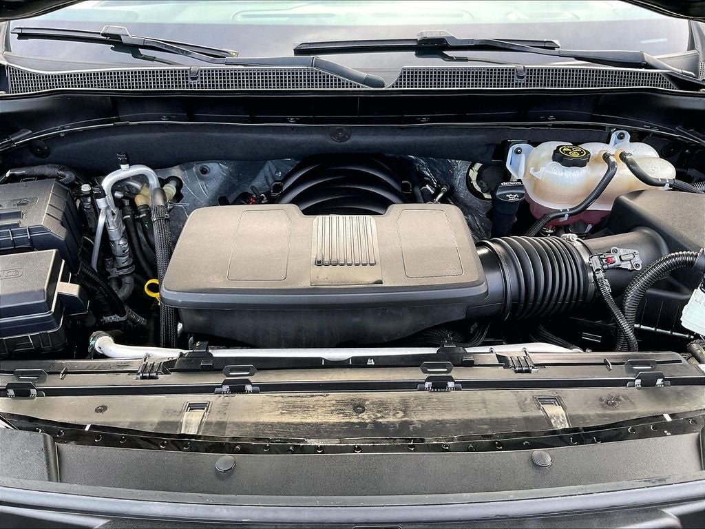 2023 Chevrolet Tahoe 4WD RST