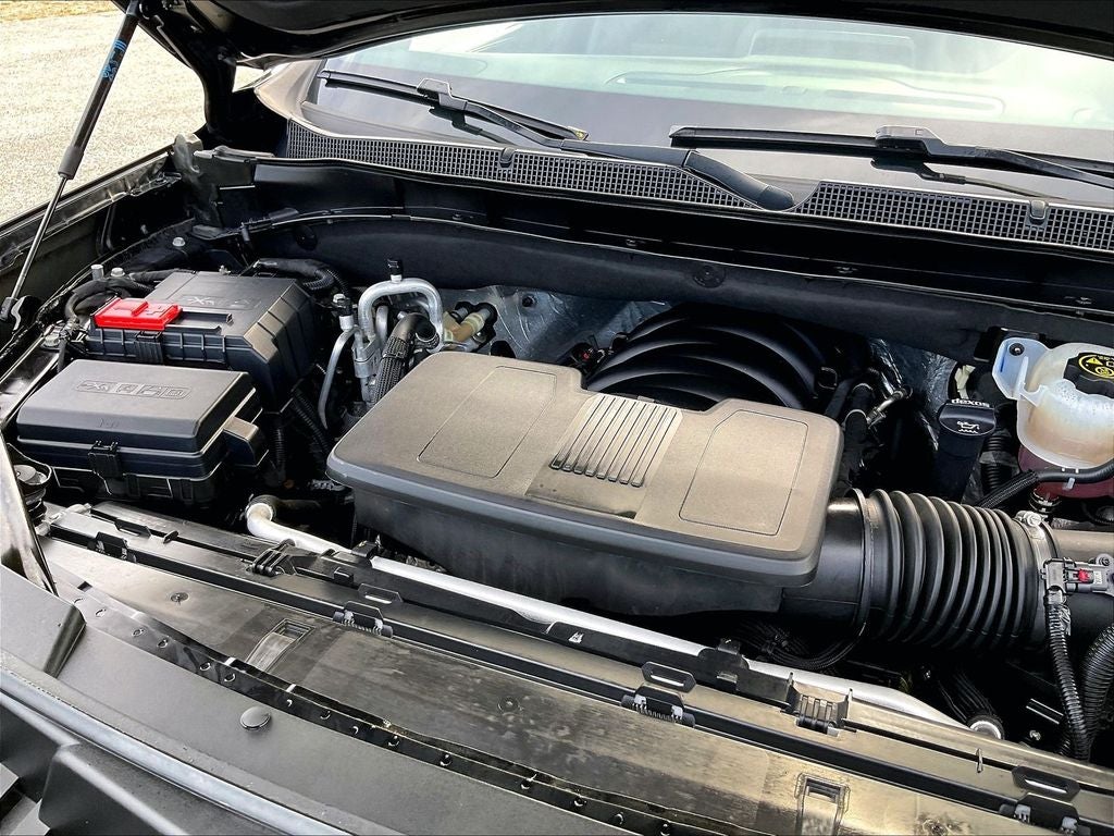 2023 Chevrolet Tahoe 4WD RST