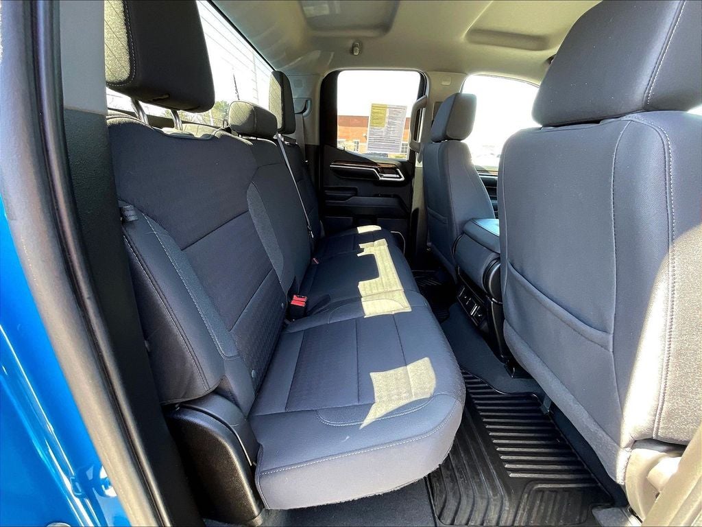 2022 GMC Sierra 1500 Double Cab Standard Box 4-Wheel Drive Elevation 3SB