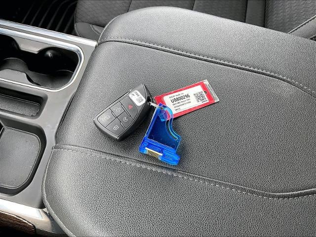 2023 GMC Sierra 1500 Crew Cab Short Box 4-Wheel Drive Elevation 3SB