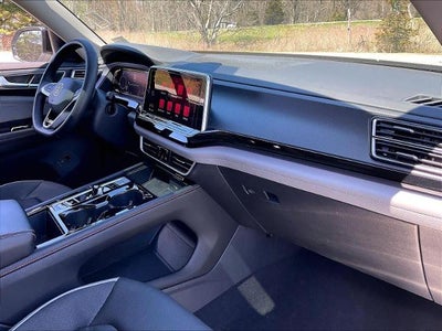 2024 Volkswagen Atlas 2.0T Peak Edition SE w/Technology 4MOTION