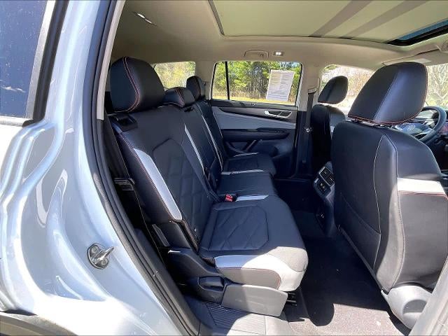 2024 Volkswagen Atlas 2.0T Peak Edition SE w/Technology 4MOTION