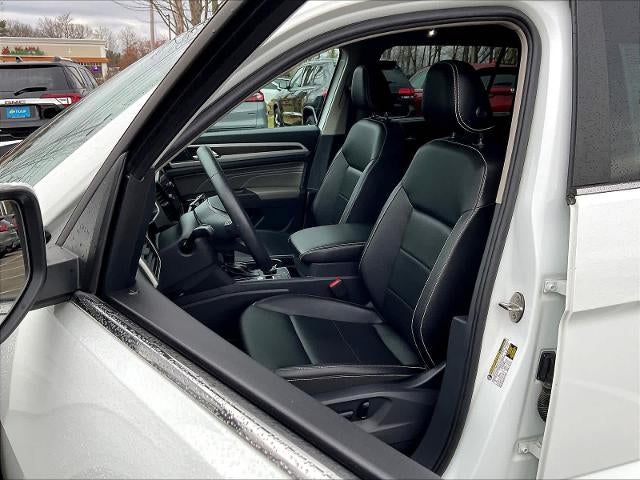 2023 Volkswagen Atlas 3.6L V6 SE w/Technology 4MOTION