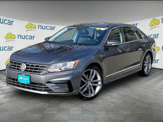 2017 Volkswagen Passat R-Line w/Comfort Pkg Auto