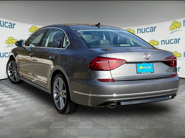 2017 Volkswagen Passat R-Line w/Comfort Pkg Auto