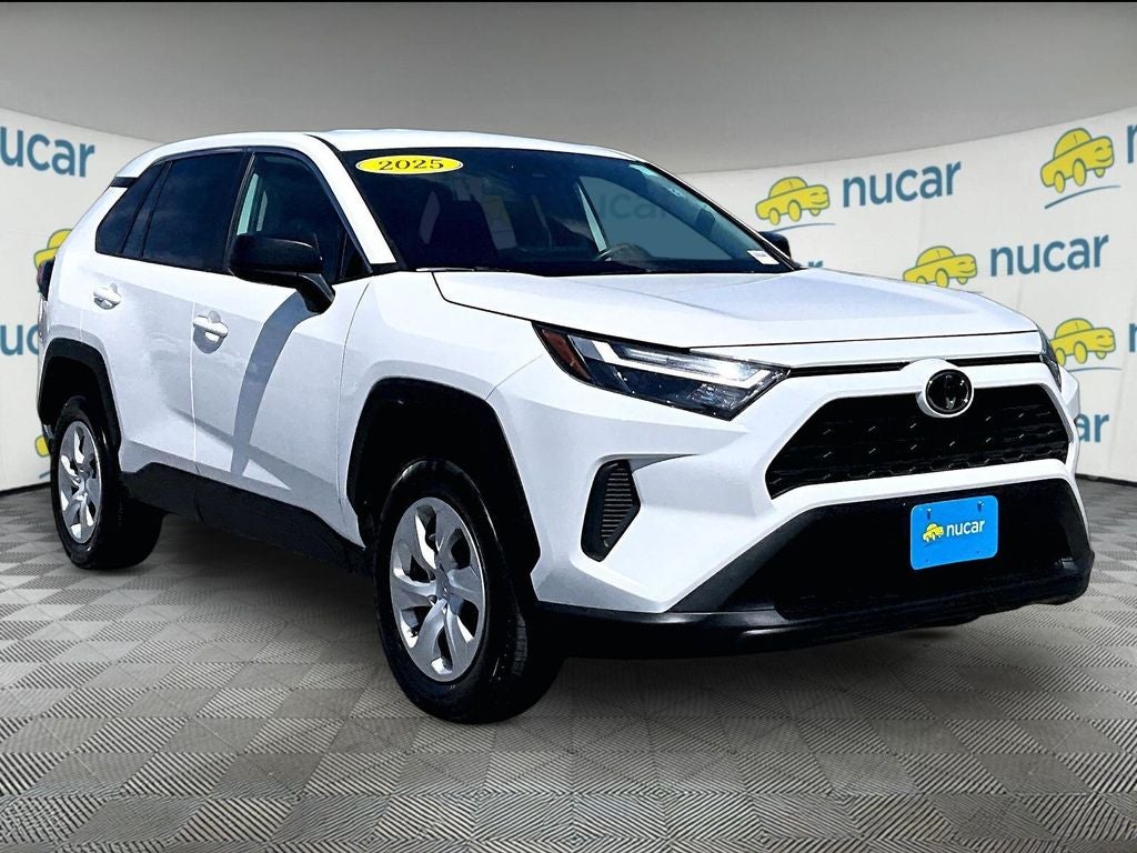 2025 Toyota RAV4 LE