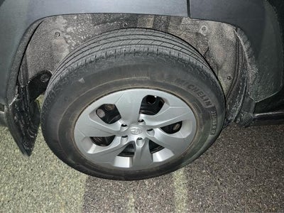 2021 Toyota RAV4 LE AWD (Natl)