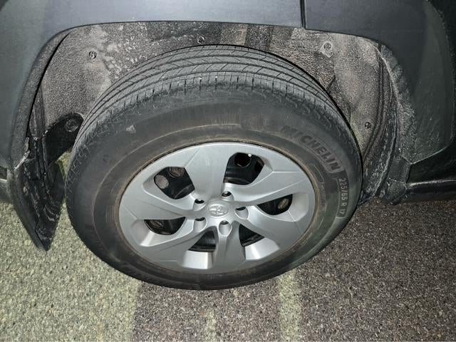 2021 Toyota RAV4 LE AWD (Natl)