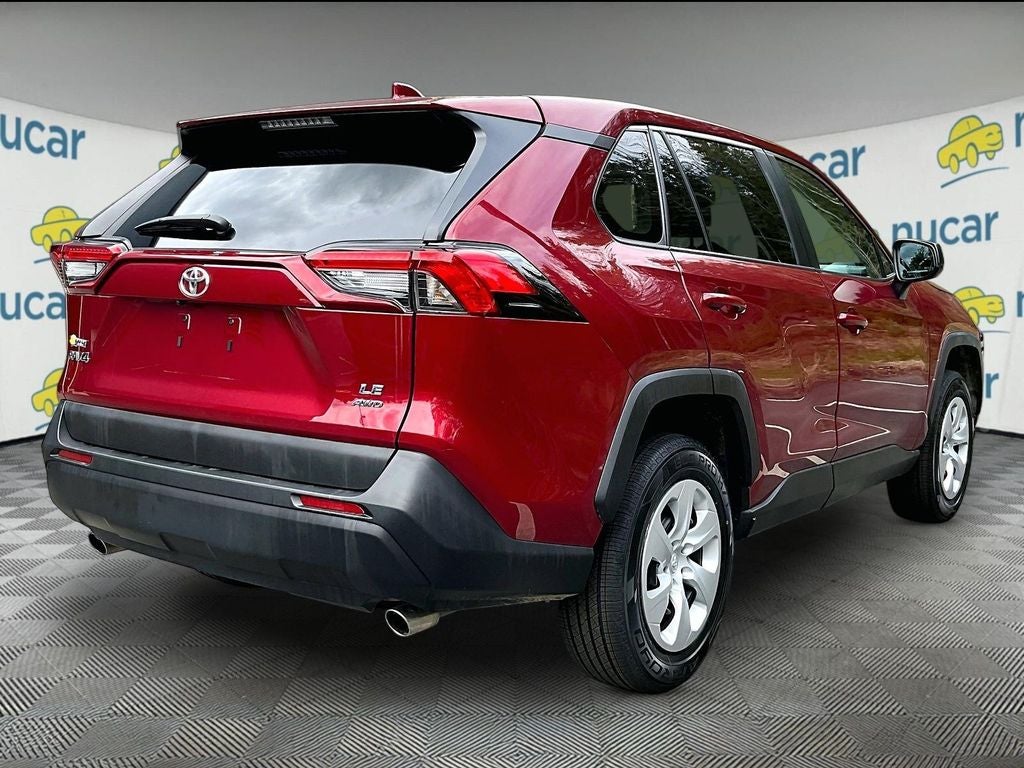 2024 Toyota RAV4 LE