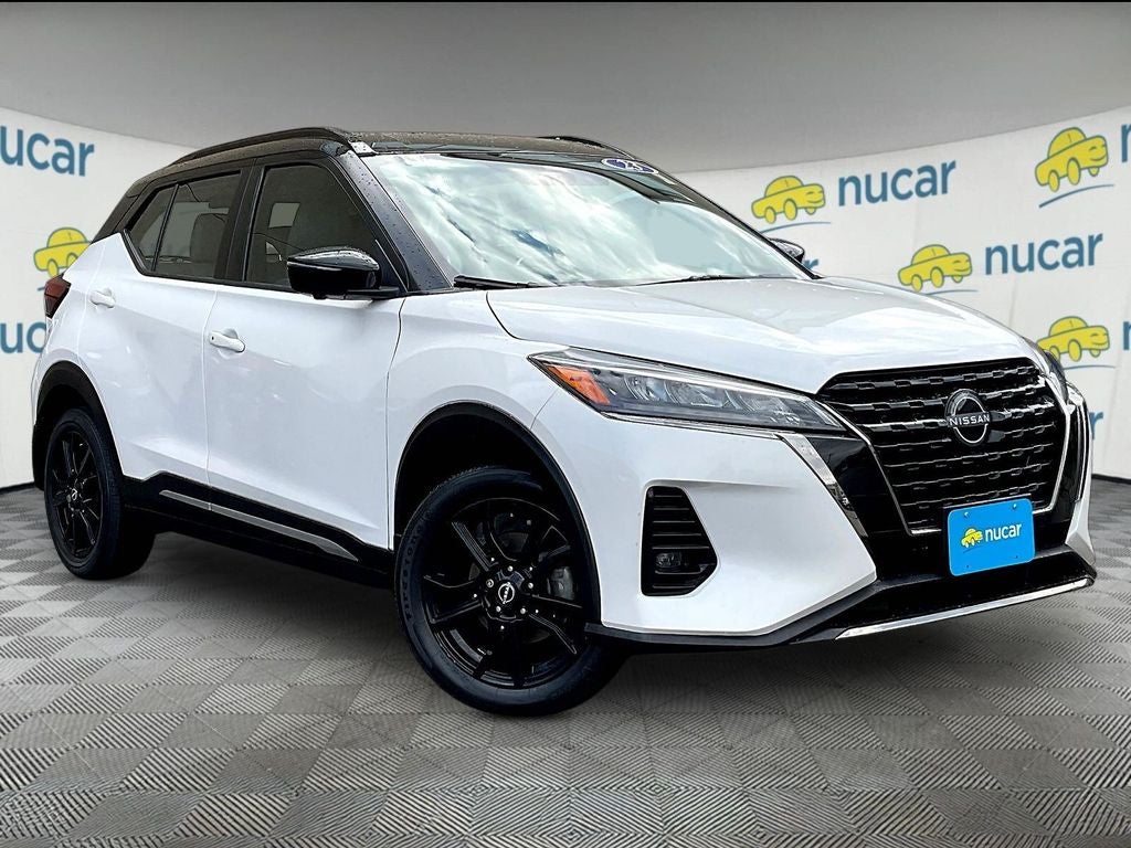 2023 Nissan Kicks SR