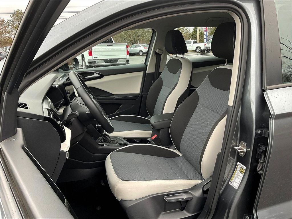 2025 Volkswagen Taos 1.5T S