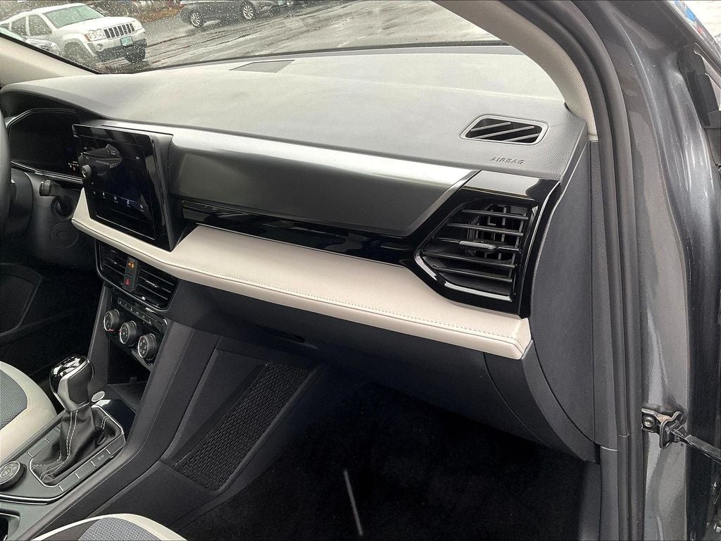 2025 Volkswagen Taos 1.5T S