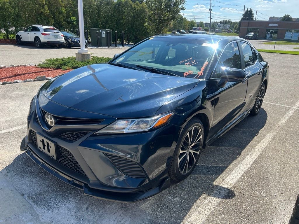 2020 Toyota Camry SE