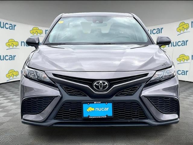 2024 Toyota Camry SE Auto (SE)