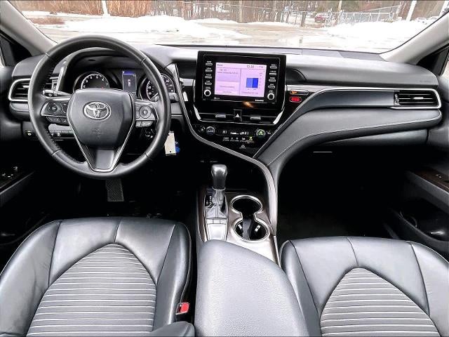 2024 Toyota Camry SE Auto (SE)
