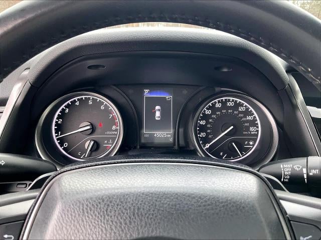 2024 Toyota Camry SE Auto (SE)