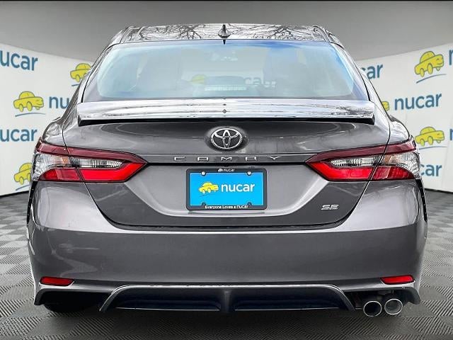 2024 Toyota Camry SE Auto (SE)