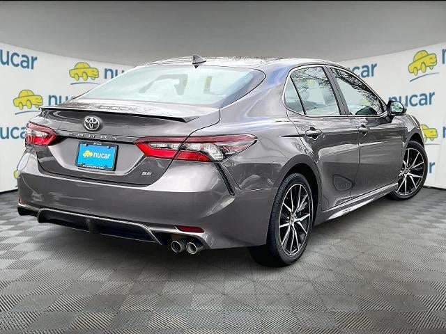 2024 Toyota Camry SE Auto (SE)