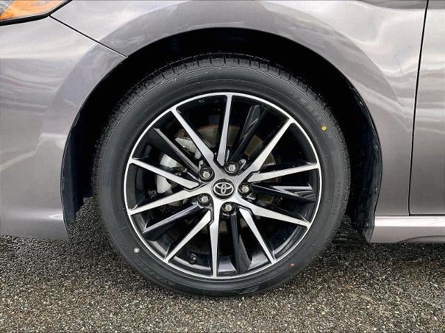 2024 Toyota Camry SE Auto (SE)