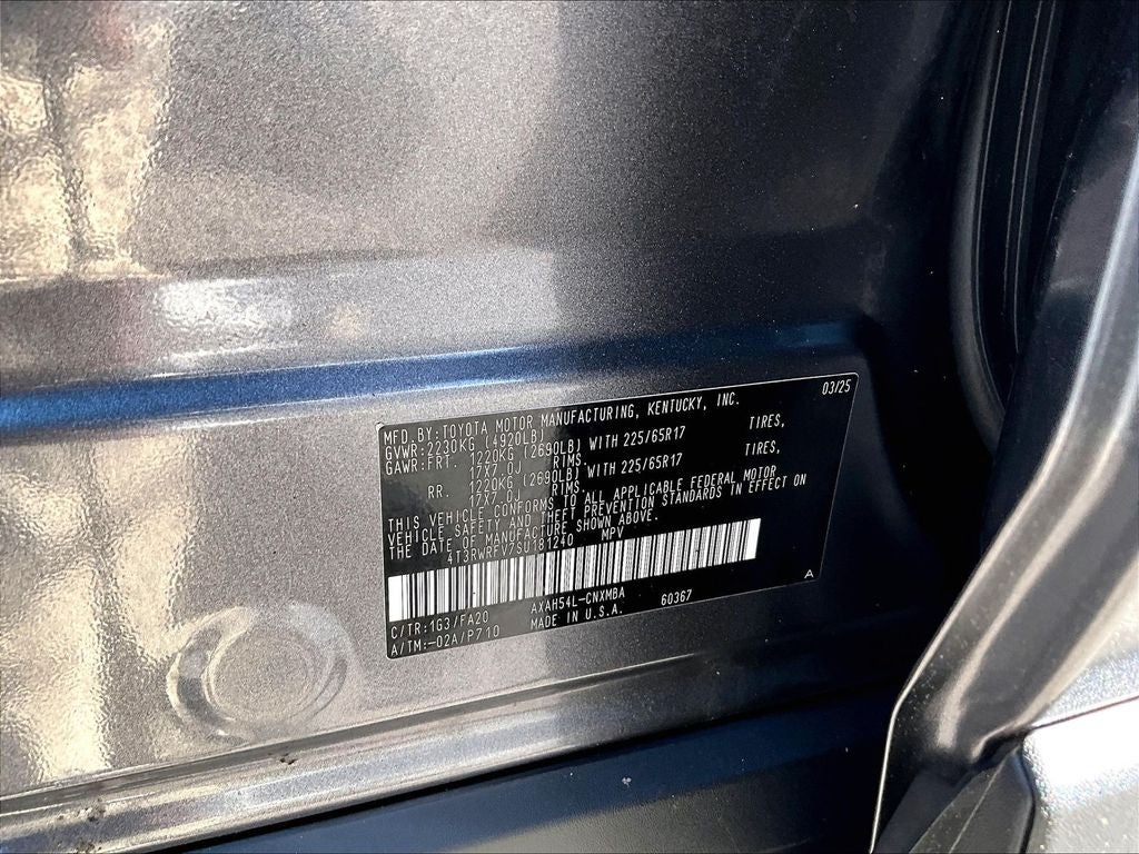 2025 Toyota RAV4 Hybrid XLE