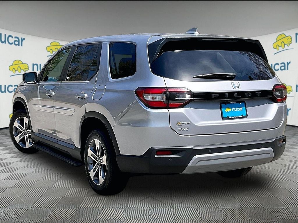 2024 Honda Pilot EX-L 8 Passenger