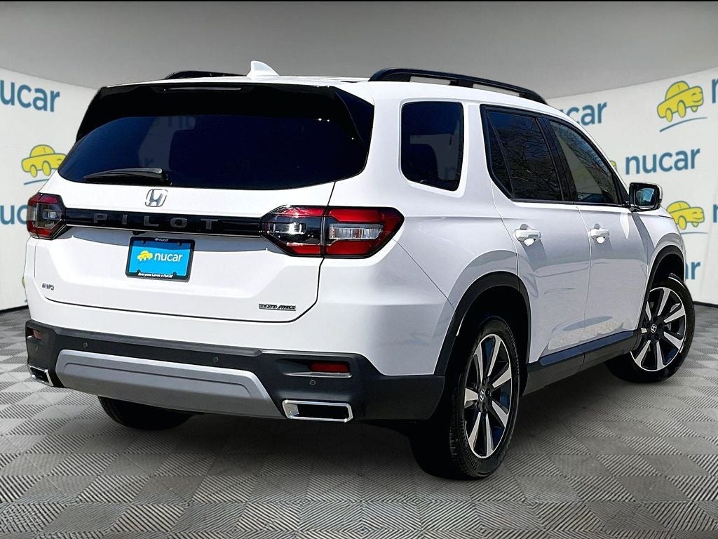 2025 Honda Pilot Touring