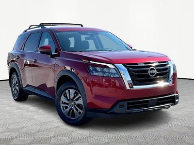 2023 Nissan Pathfinder SV