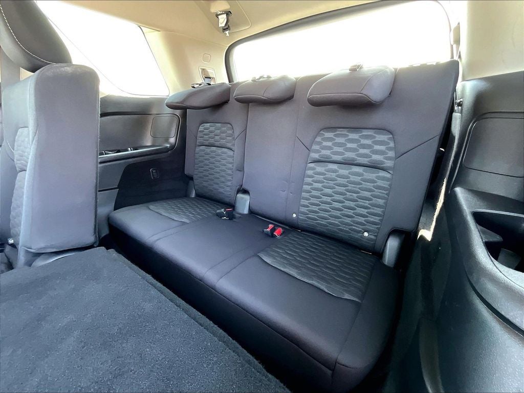 2023 Nissan Pathfinder SV