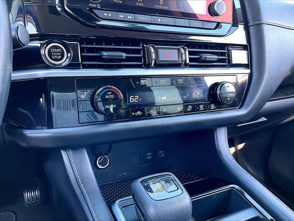 2023 Nissan Pathfinder SV
