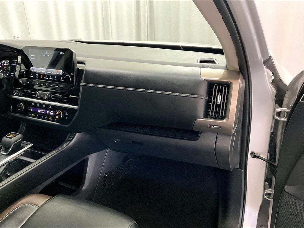 2023 Nissan Pathfinder Platinum