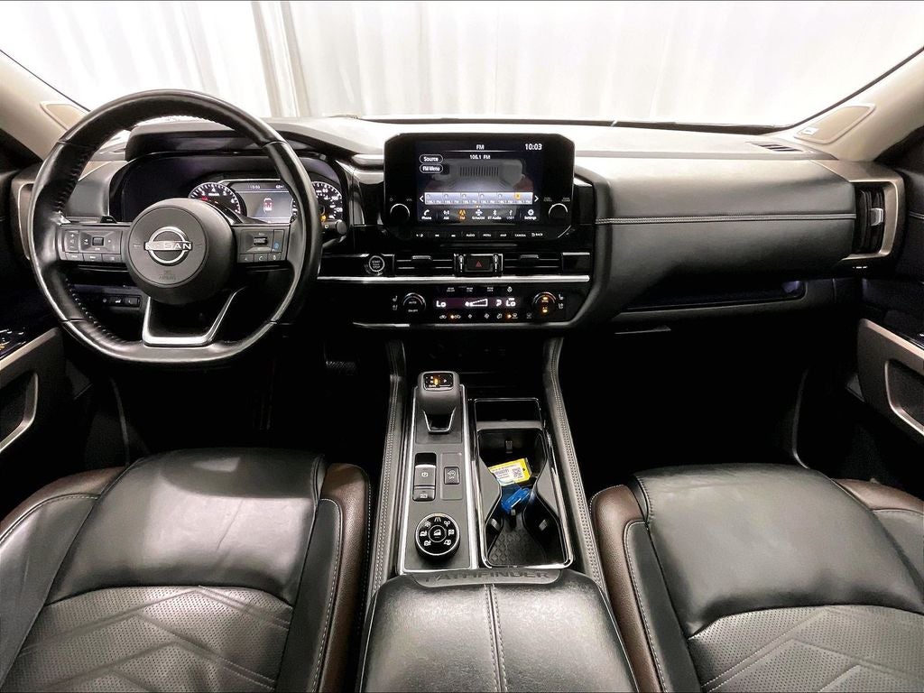 2023 Nissan Pathfinder Platinum