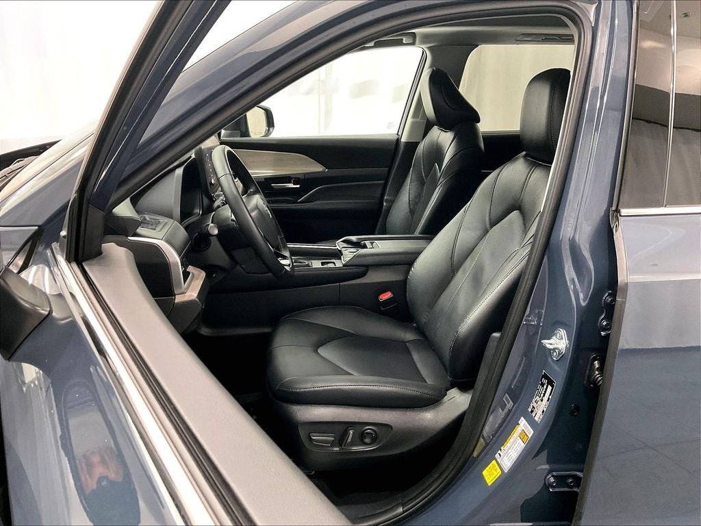 2025 Toyota Grand Highlander Limited FWD (Natl)